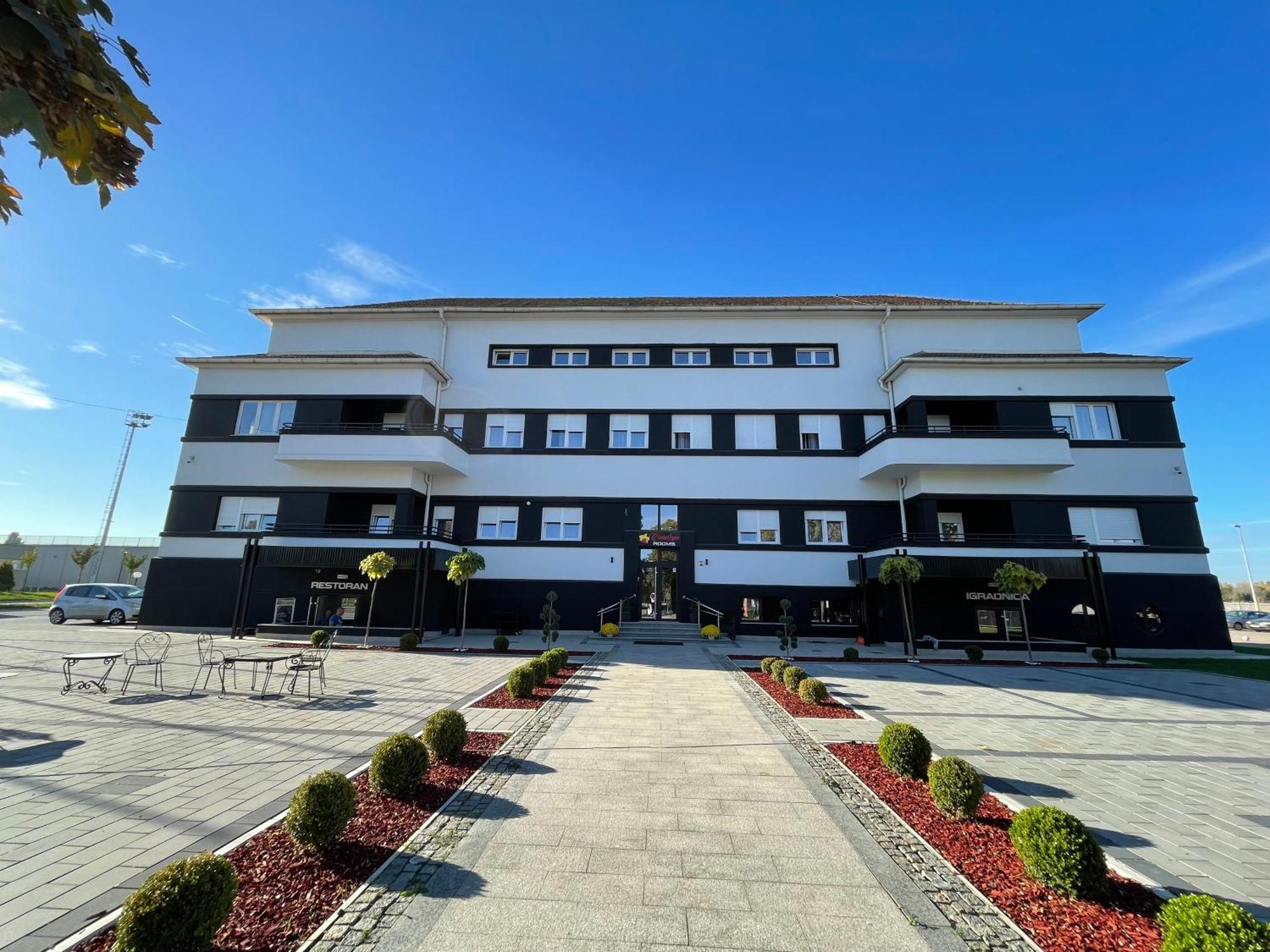 Hotel Cataleya Шабац Экстерьер фото